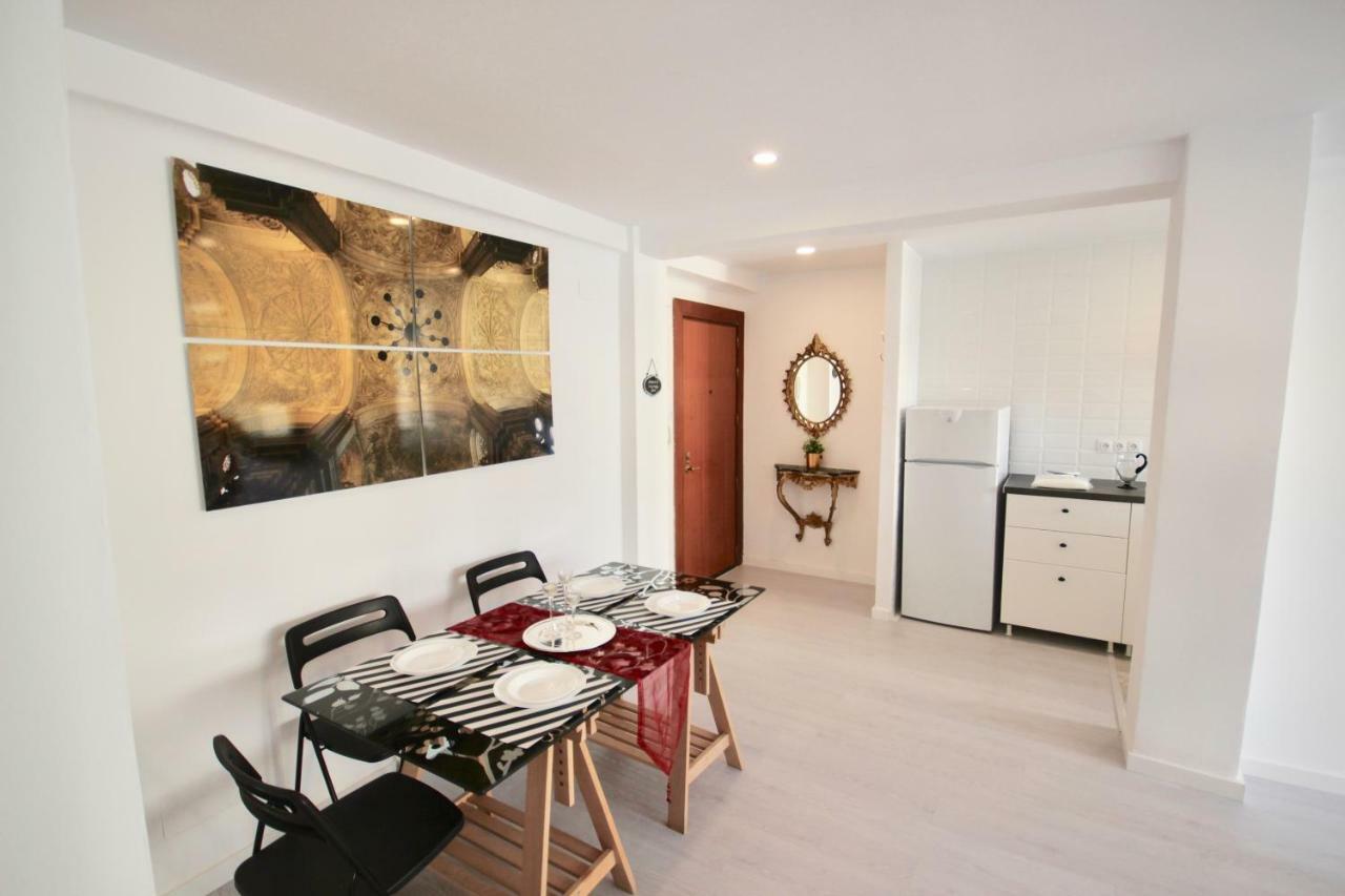 Carmen Apartments Station Малага Экстерьер фото