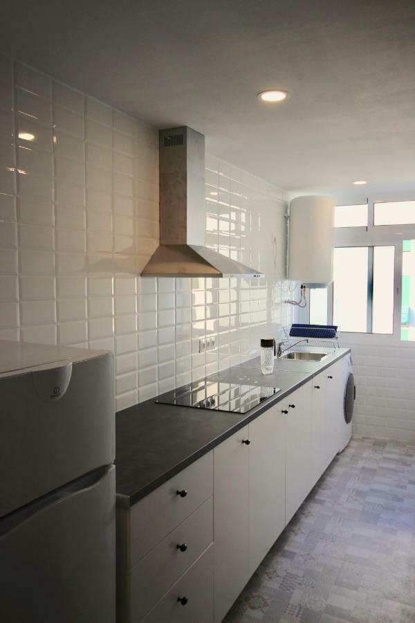 Carmen Apartments Station Малага Экстерьер фото